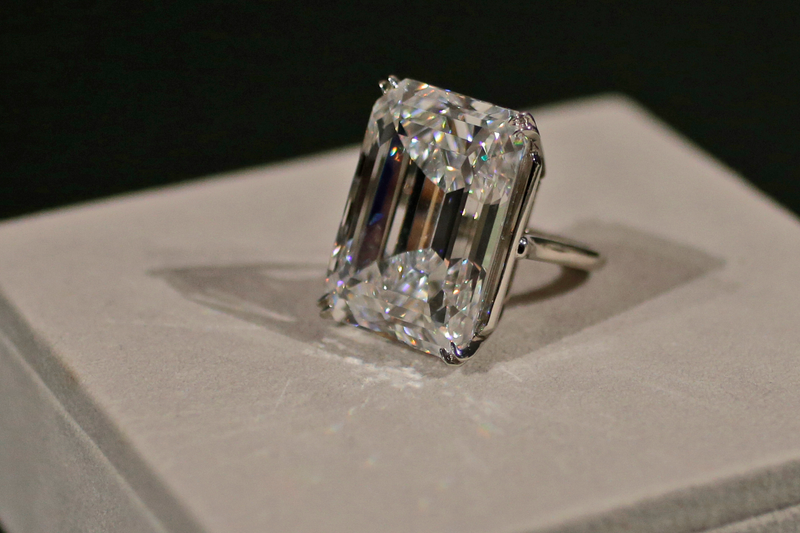 Illustration for article titled Who Wants to Buy This Ridiculous 100-Carat Diamond?
